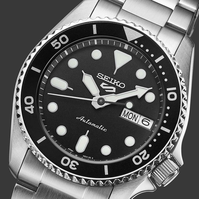 Seiko 5 Sports SKX Midi Black Watch - SRPK29K1